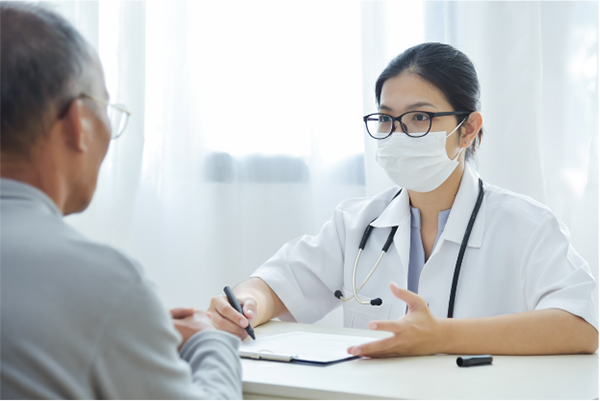 Bệnh nhân mãn tính tuân thủ theo chỉ định của bác sĩ