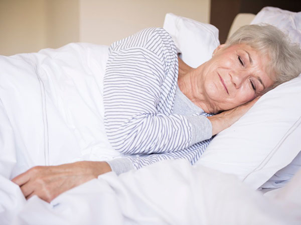 Đảm bảo giấc ngủ người cao tuổi
